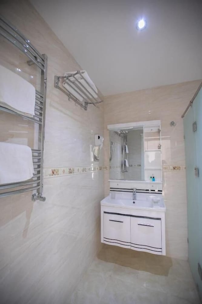 Standard Room photo 3
