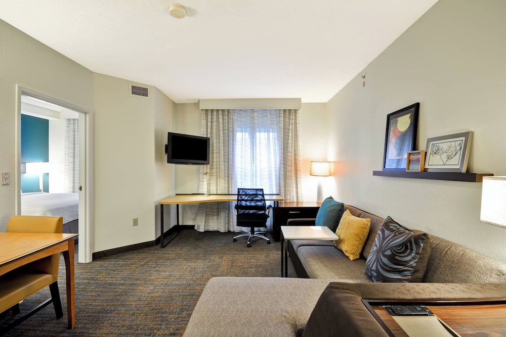 Suite, 1 Bedroom - Photo 5
