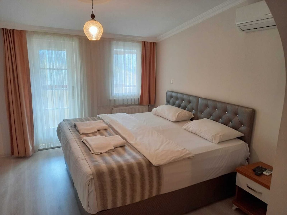 Standard Double Room photo 3