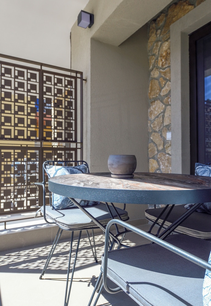 Executive Triple Room, City View