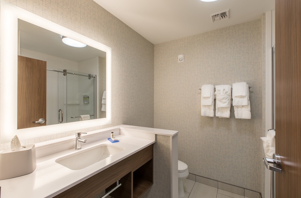 Holiday Inn Express & Suites Greenville S - Piedmont by IHG
