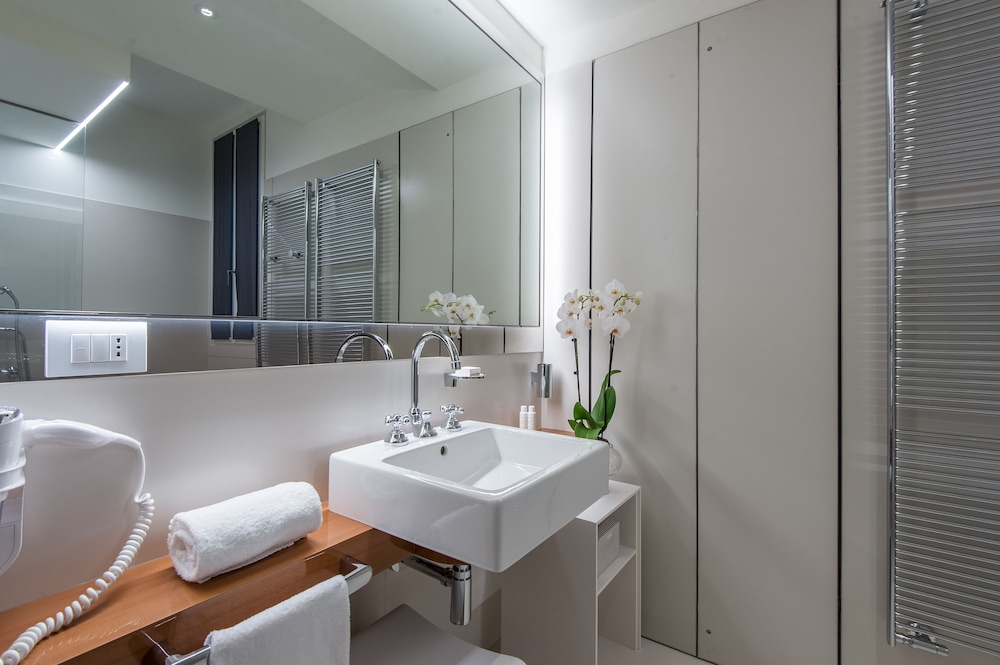 Deluxe Apartment, 1 Bedroom, Canal View (separate entrance with stair lift)
