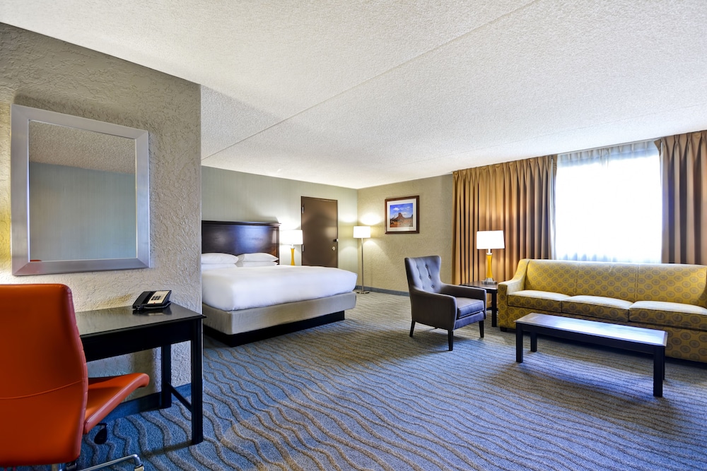 Junior Suite, 1 King Bed with Sofa bed, Accessible (Hearing) photo 1