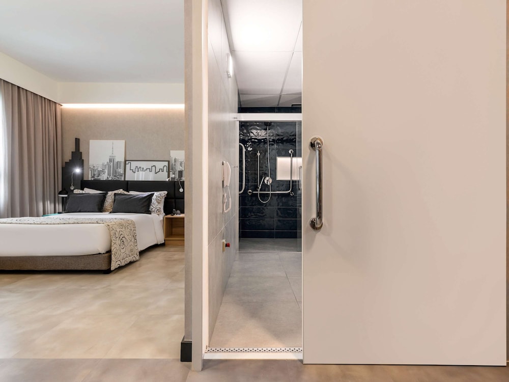 Apartment, 1 Double Bed (Accessible) - Photo 5