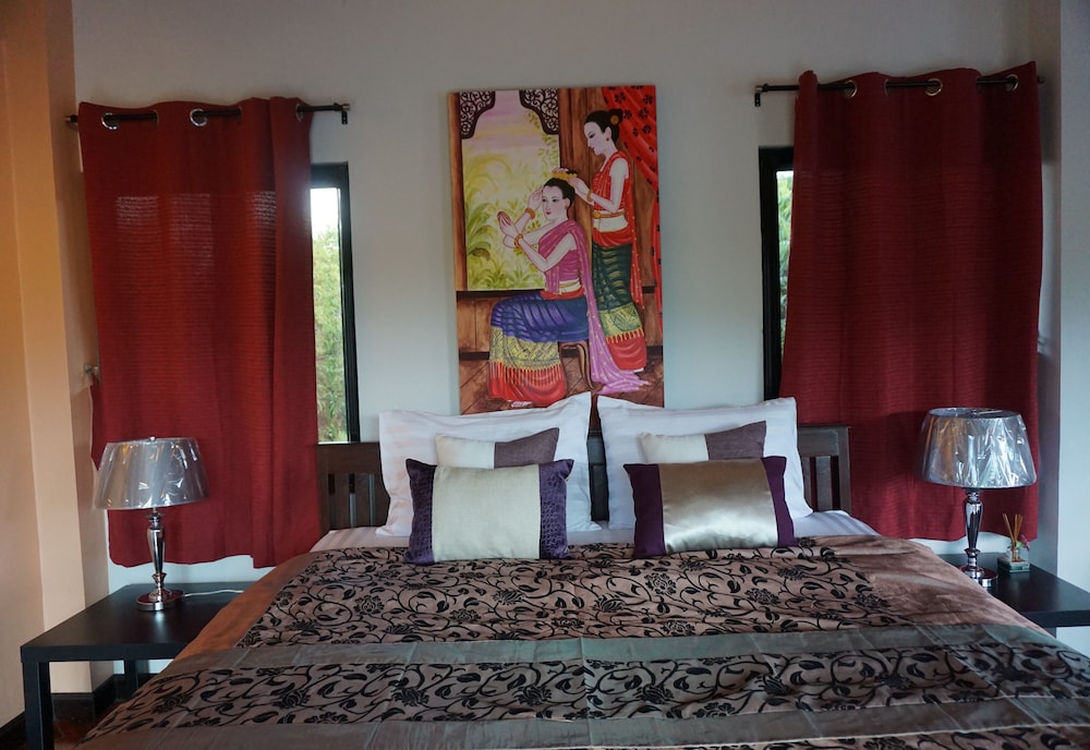 Villa photo 2