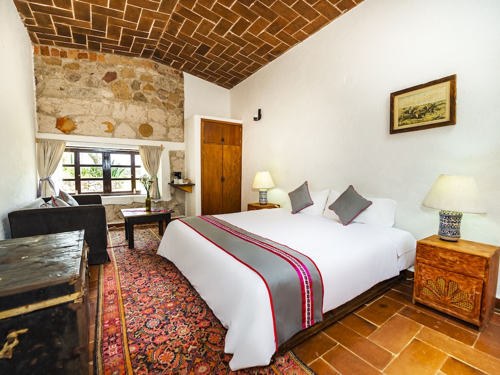 Room Traditional , King Bed photo 1