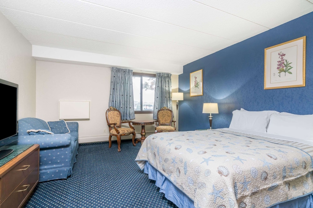 Room, 1 Queen Bed - Photo 2