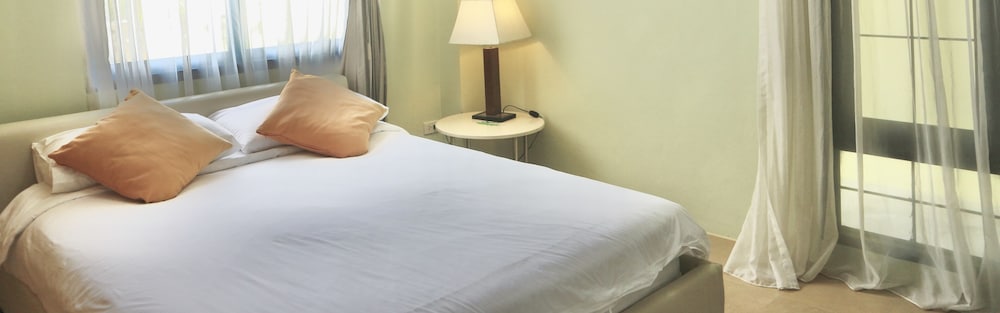 Standard Queen Room - Photo 1