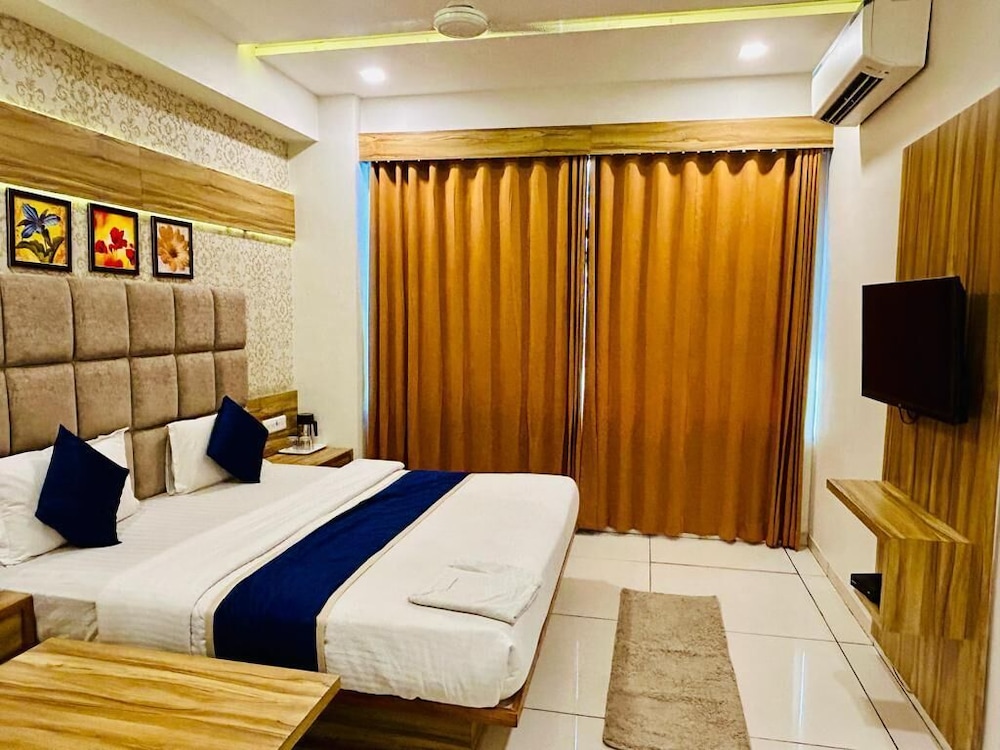 Deluxe Double Room photo 2