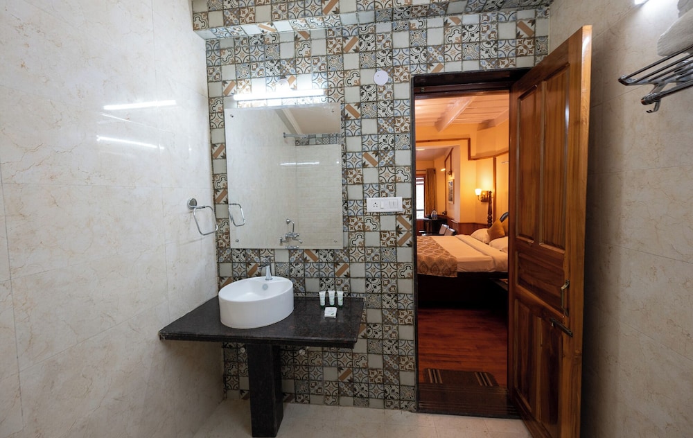 Suite (Heritage) - Photo 11