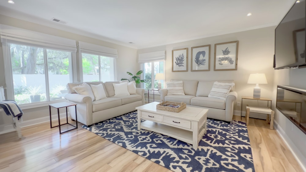 Villa, 1 King Bed, Patio (804 Clipper Court)