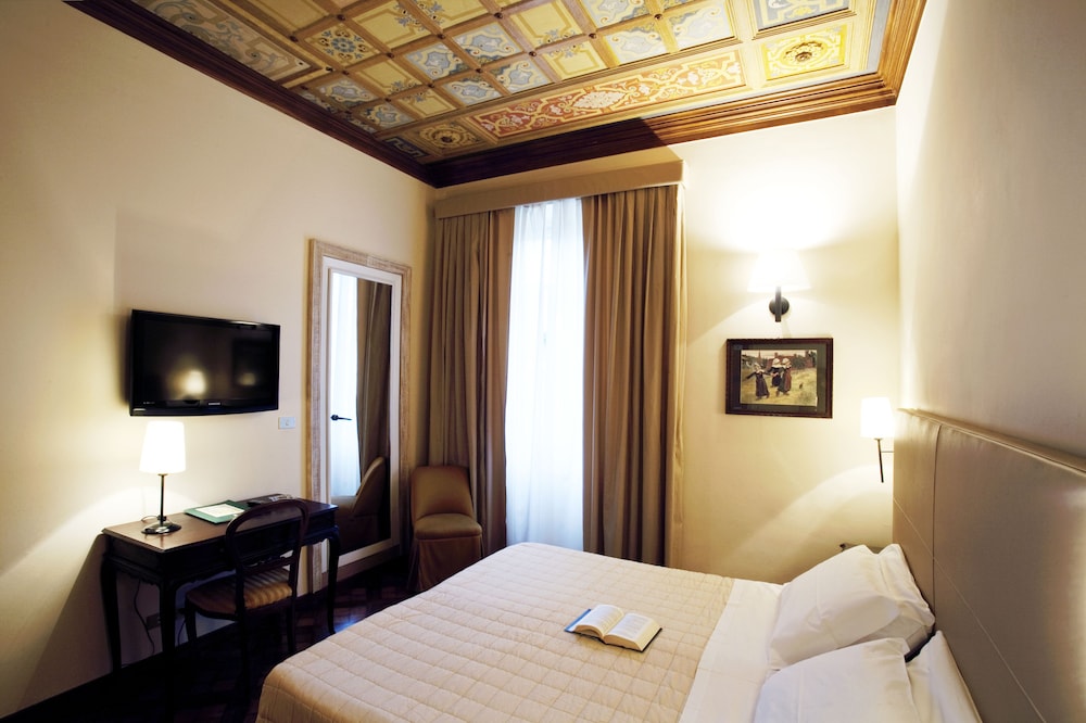 Comfort Double or Twin Room photo 3