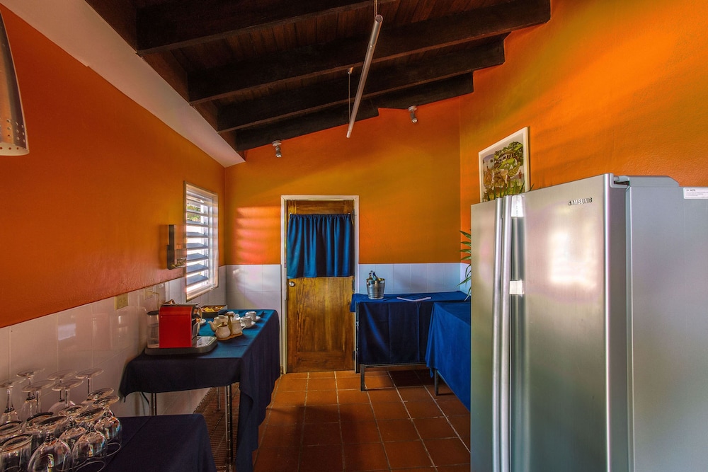 Deluxe Room, Multiple Beds, Ocean View photo 3
