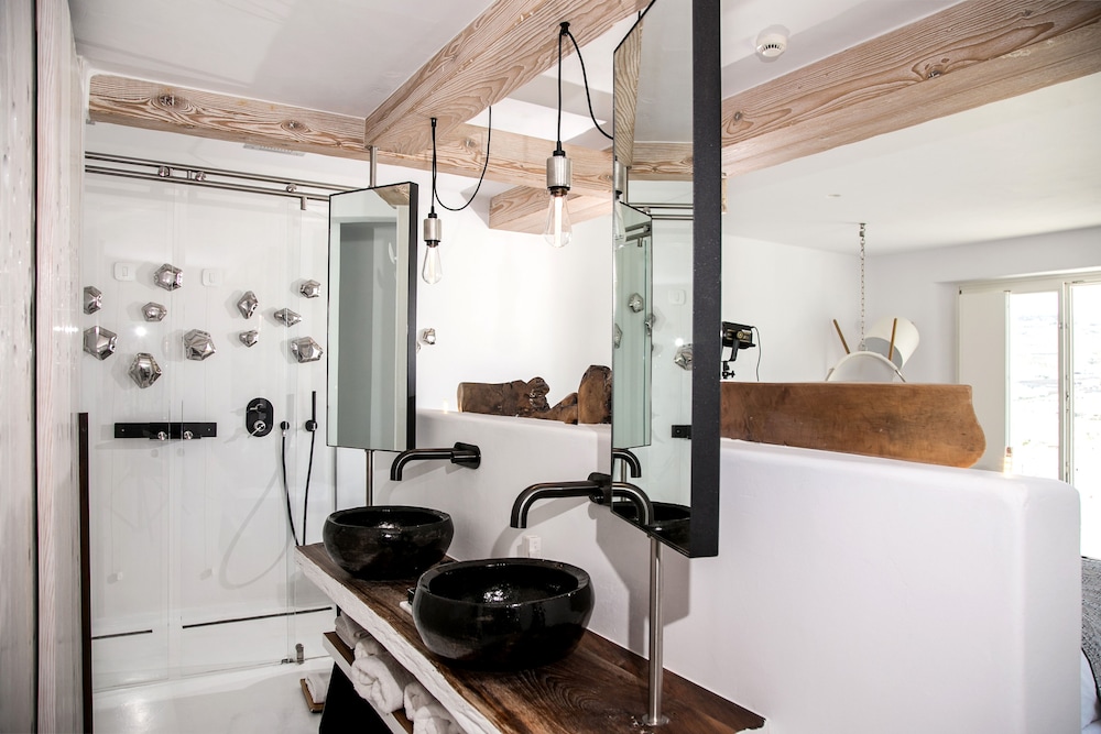 Vista Suite With Panoramic View & Outdoor Hot Tub