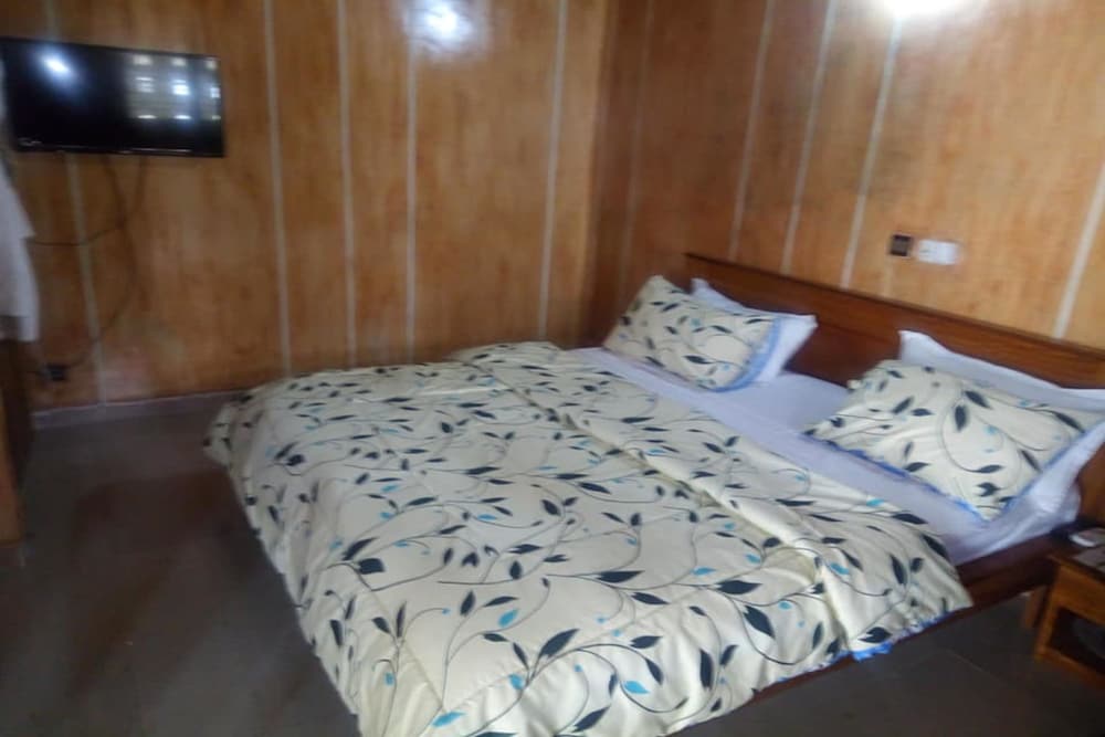 Double Room, 1 Queen Bed photo 2