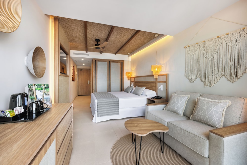 Double Room, Balcony, Sea View (Sofa Bed) - Photo 4