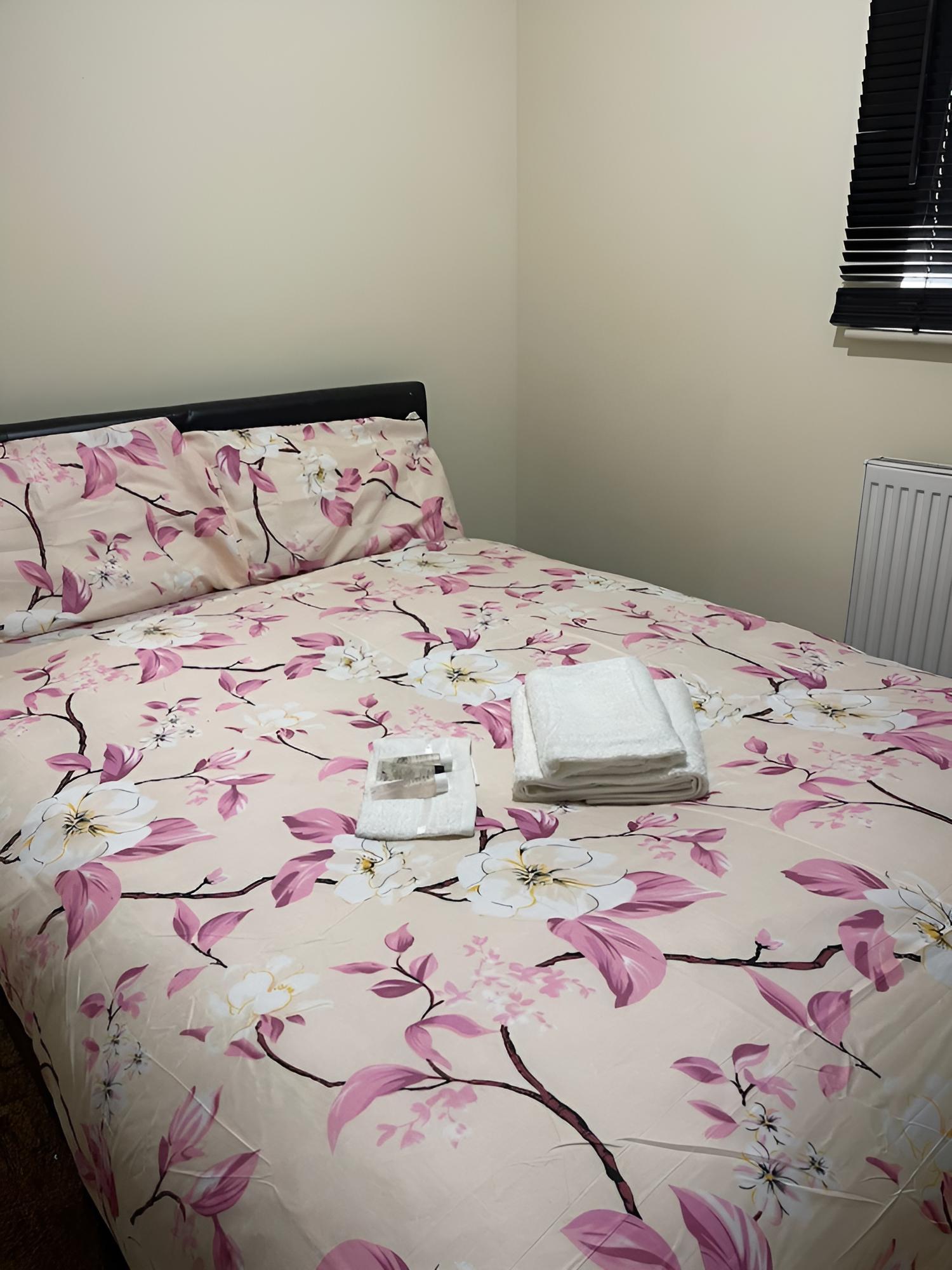 Standard Double Room with Shared Bathroom photo 2