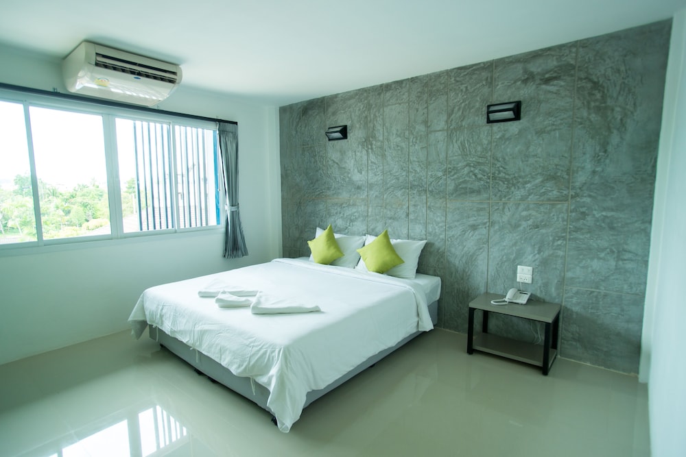 Deluxe Double Room photo 2
