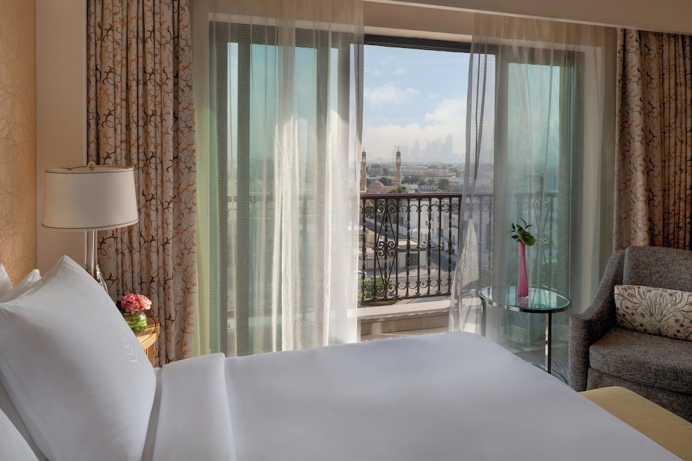 Executive Suite, 1 King Bed - Photo 7