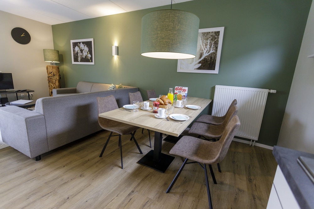 Villa photo 3