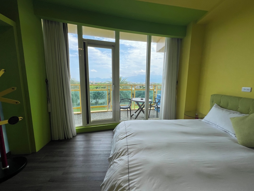 Double Room, Mountain View (3f) photo 3