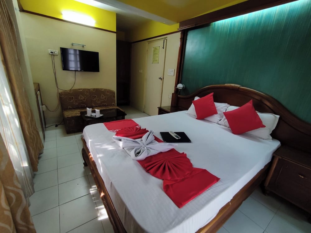 Deluxe Double Room, City View