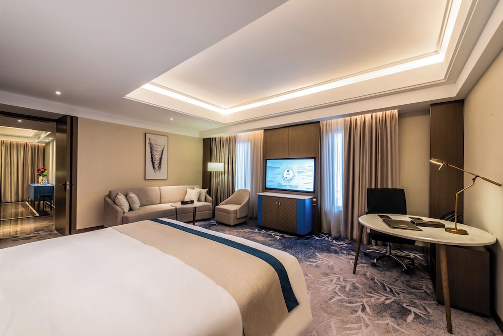 Imperial Suite - Photo 3