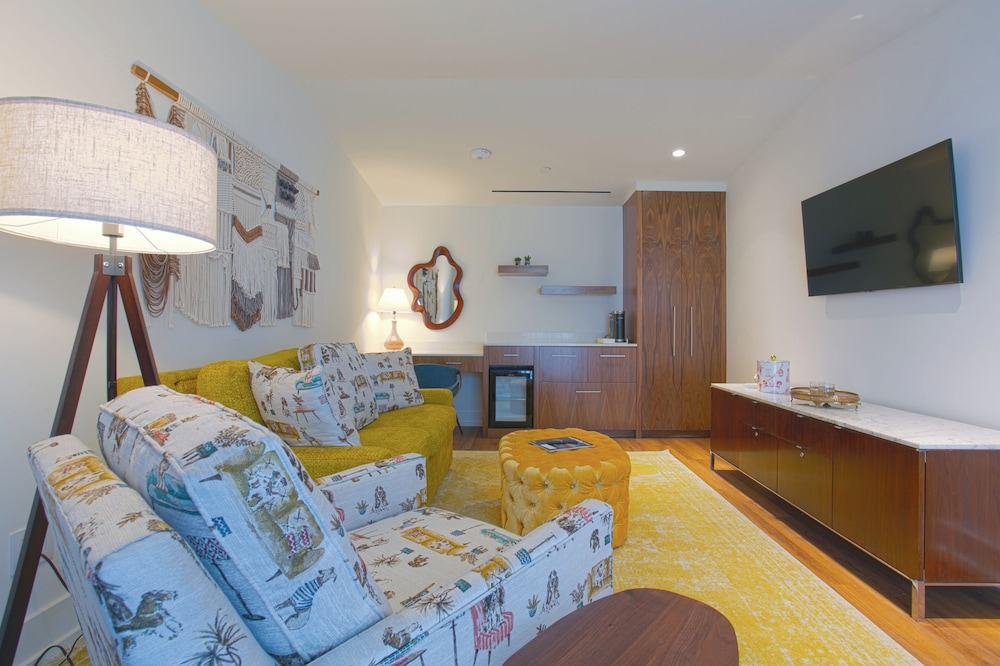 King Suite photo 3