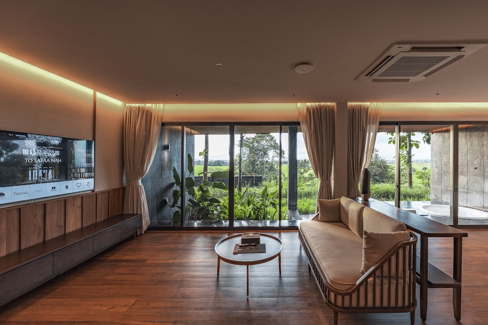 Junior Suite, Balcony, Garden View photo 2