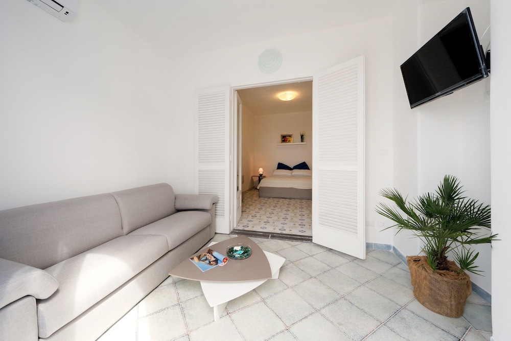 Deluxe Quadruple Room photo 1