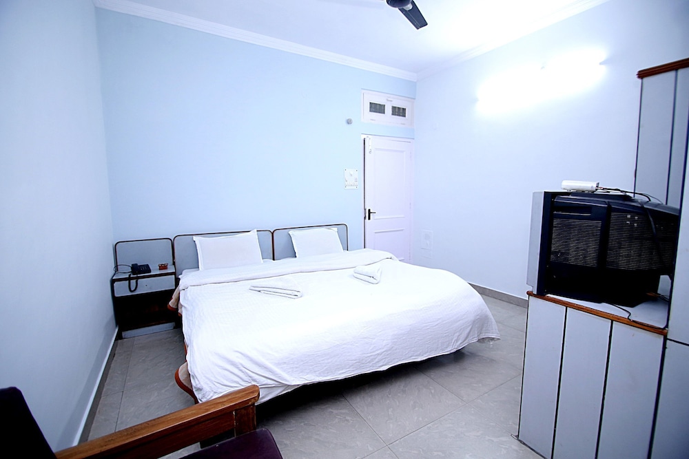 Standard Room (Non A/c) - Photo 10