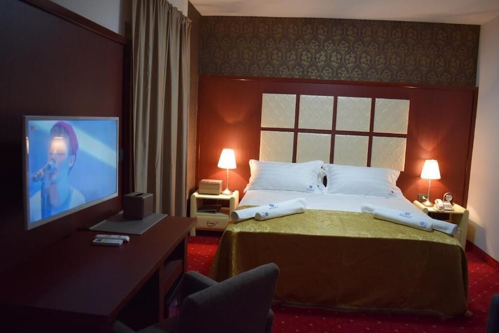 Superior Triple Room, 1 Bedroom, Non Smoking, Garden View