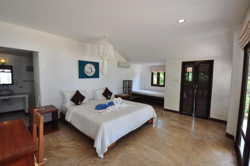 Lazy Bungalow