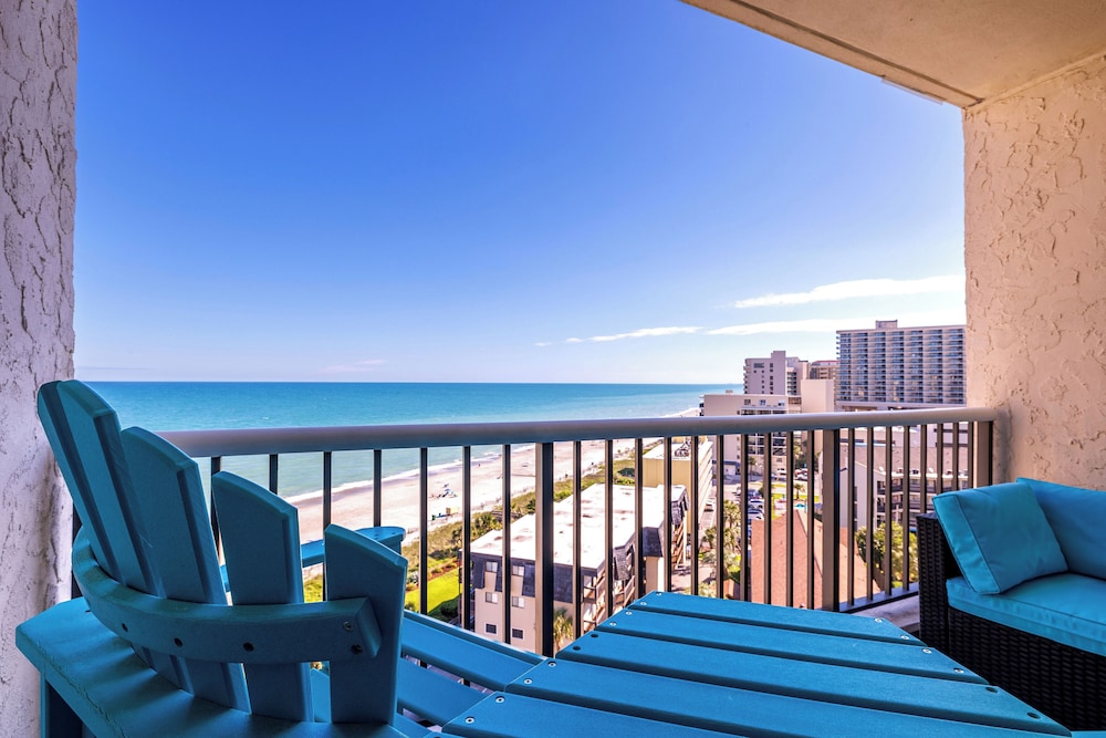Deluxe Condo, 1 Bedroom, Ocean View, Oceanfront (1005)