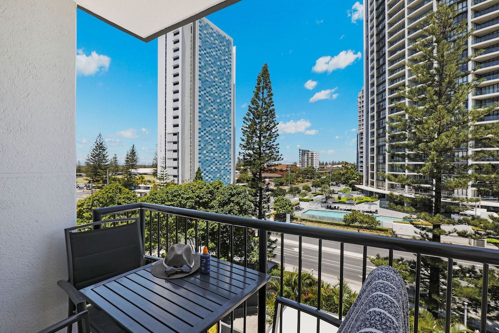 Superior Apartment, 1 Bedroom, Garden View photo 2