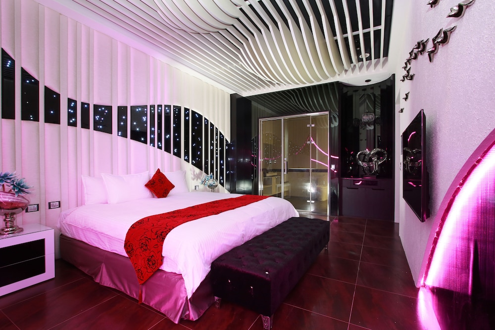 Deluxe Double Room (B) photo 2