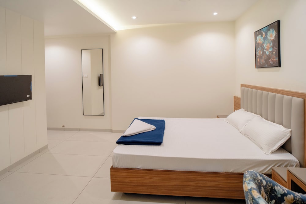 Deluxe Room - Photo 3