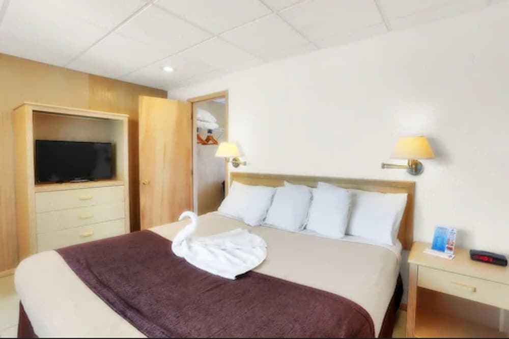 Basic Double Room, Kitchenette (Type E3, Building 1) photo 1