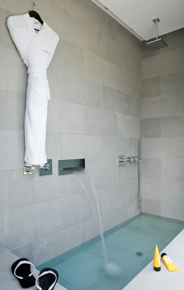 Suite (Villa-Style) - Photo 8