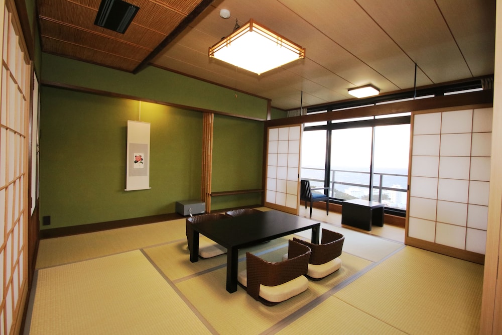 Ocean View Japanese & Western Mixed Room, Halfboard with Japanese Dinner, Non Smoking photo 3