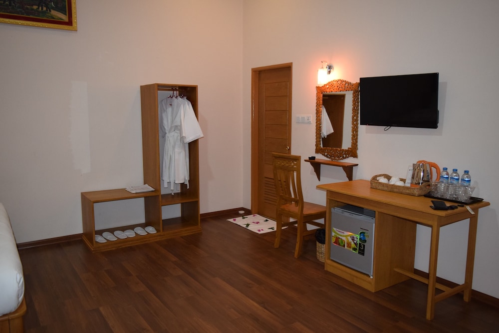 Superior Bungalow, 1 Queen Bed