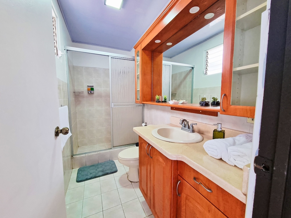 Superior Double Room, 1 King Bed, Private Bathroom photo 3
