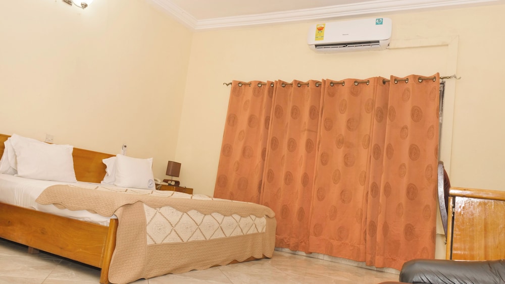 Standard Double Room, 1 Queen Bed
