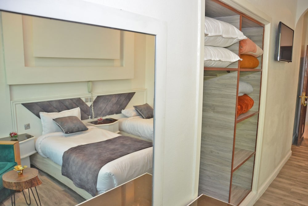 Superior Triple Room, Garden View