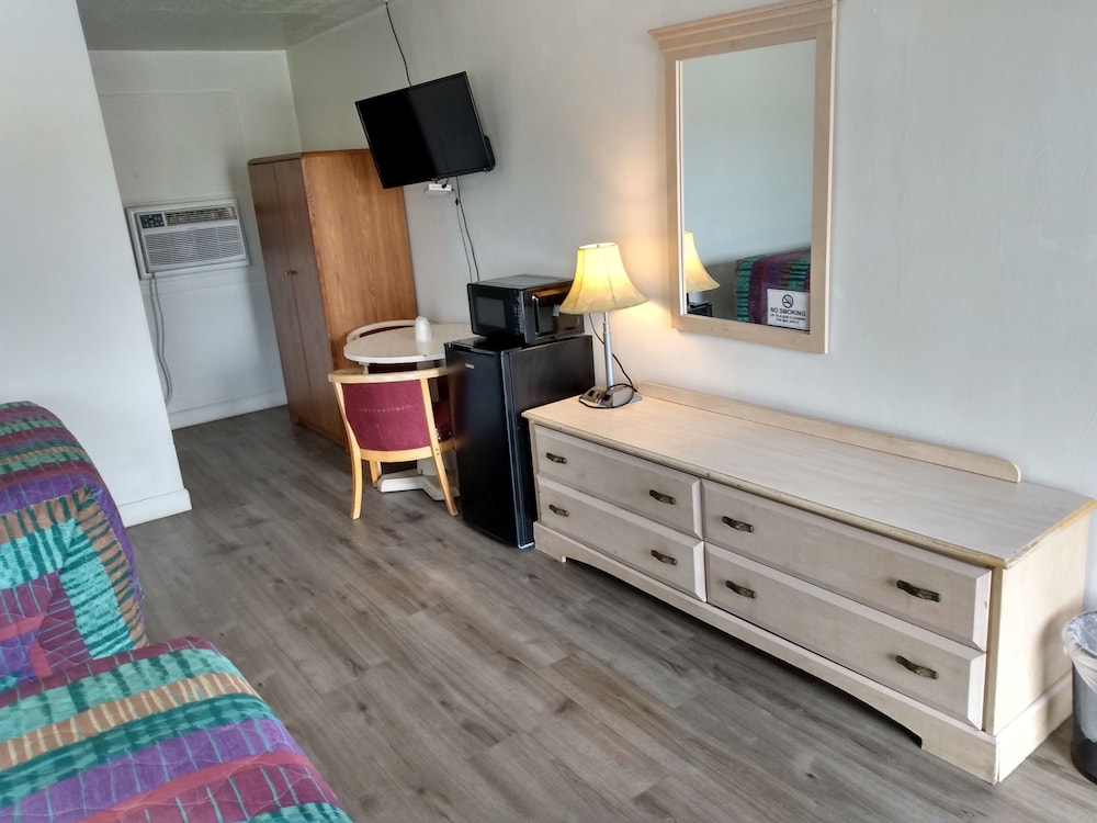 Standard Double Room - Photo 16