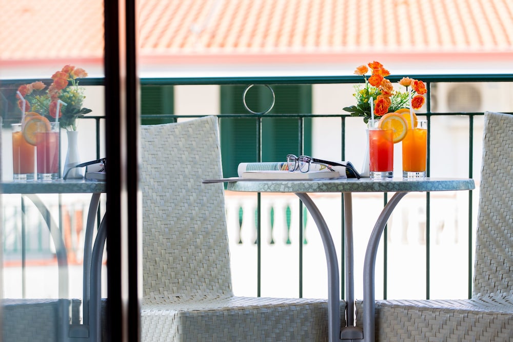 Superior Double Room, Balcony - Photo 7