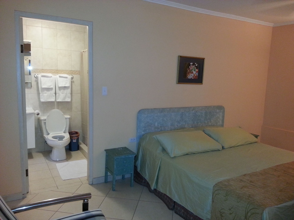 Junior Studio Suite
