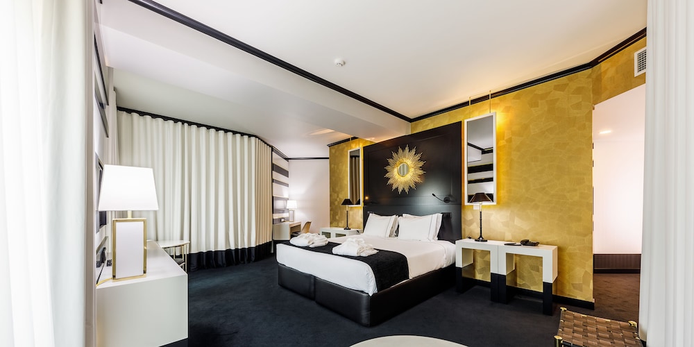 Superior Suite