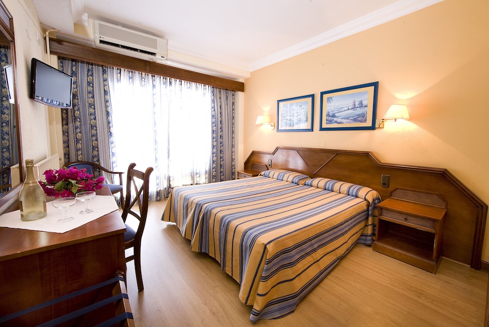 Standard Room - Photo 4