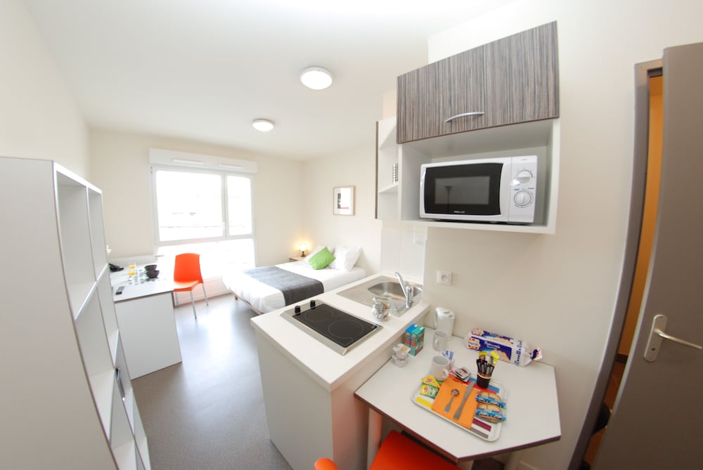 Comfort Suite photo 2